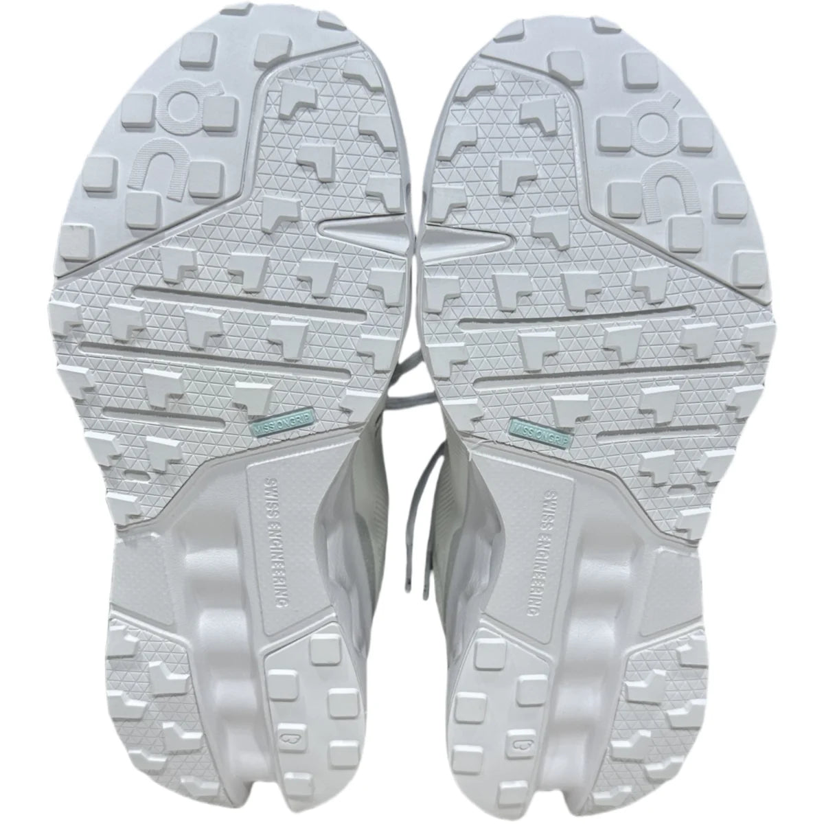 On Cloudsurfer Trail  Men's Soft/White
