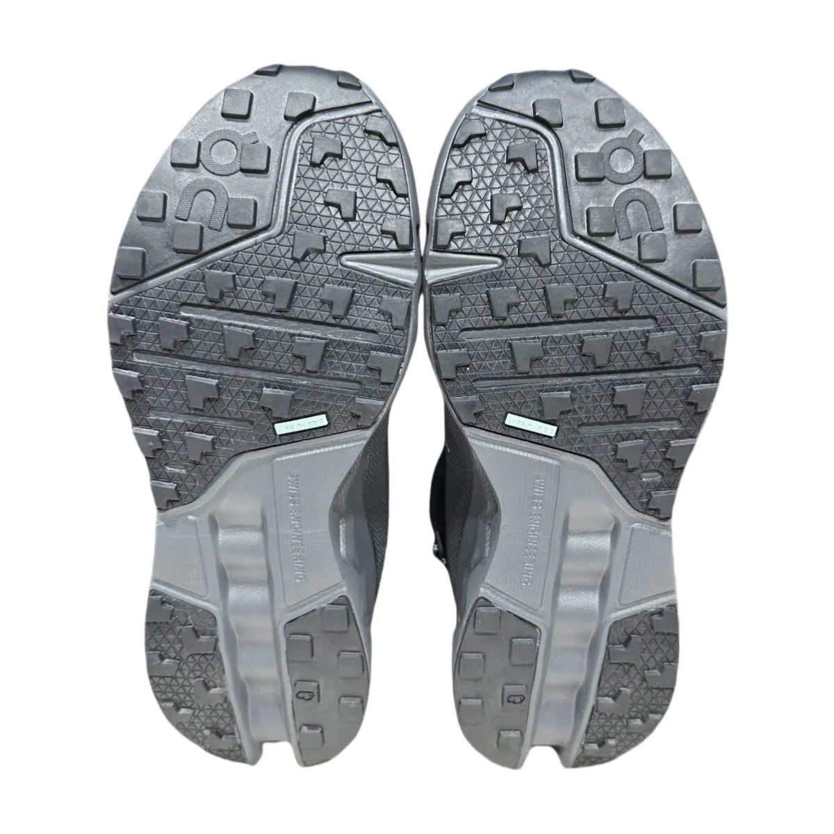 On Cloudsurfer Trail  Men's Black/Purple
