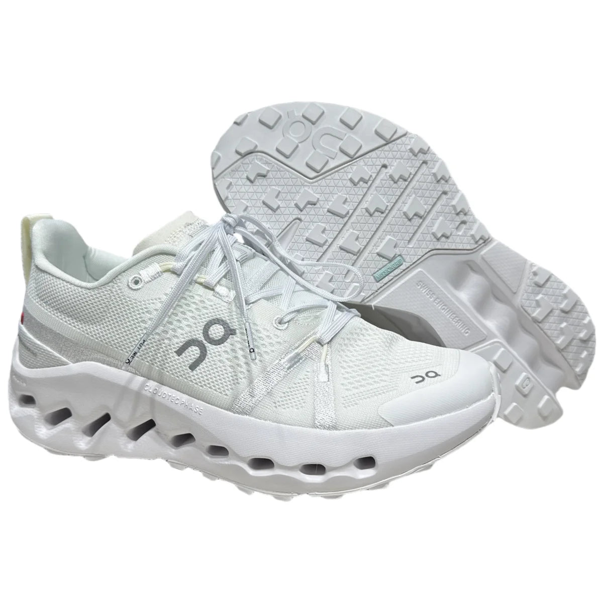 On Cloudsurfer Trail  Men's Soft/White