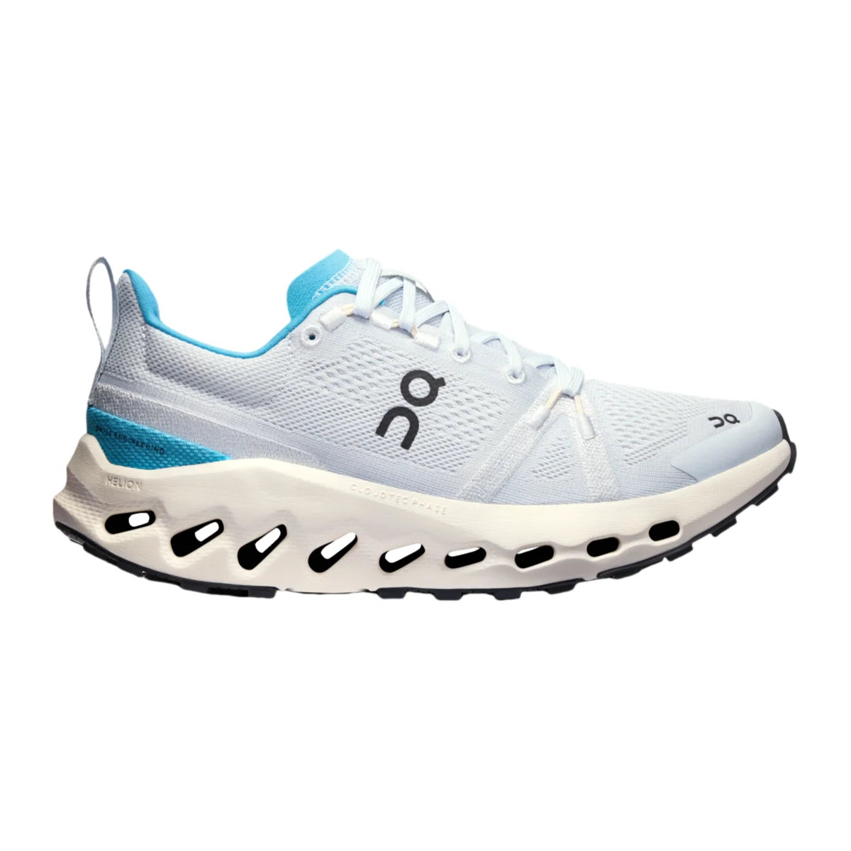 On Cloudsurfer Trail  Women's Arctic/Ivory